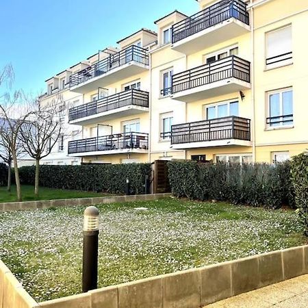 Grand F3 A 30Mn De Paris - Terrasse + Parking Prive Apartment Saint-Ouen-l'Aumone Ngoại thất bức ảnh
