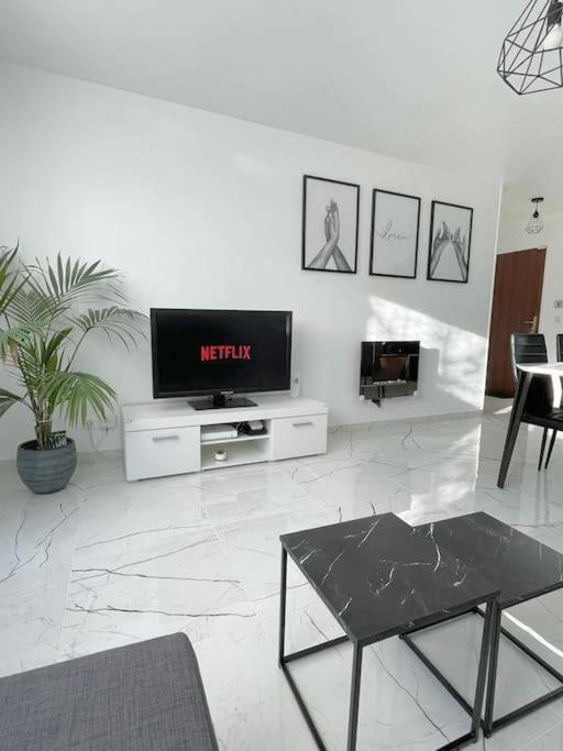 Grand F3 A 30Mn De Paris - Terrasse + Parking Prive Apartment Saint-Ouen-l'Aumone Ngoại thất bức ảnh